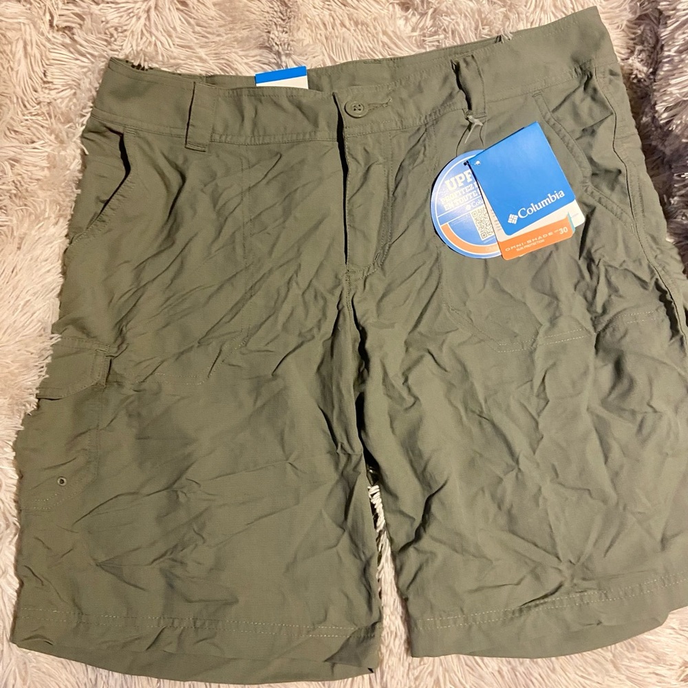 Columbia Womens shorts- size 12. NWT.